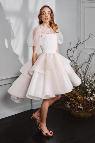 Elizabeth Grace Couture blog. Galina by David's Bridal Fall 2020 bridal fashion. Puff sleeve wedding dress