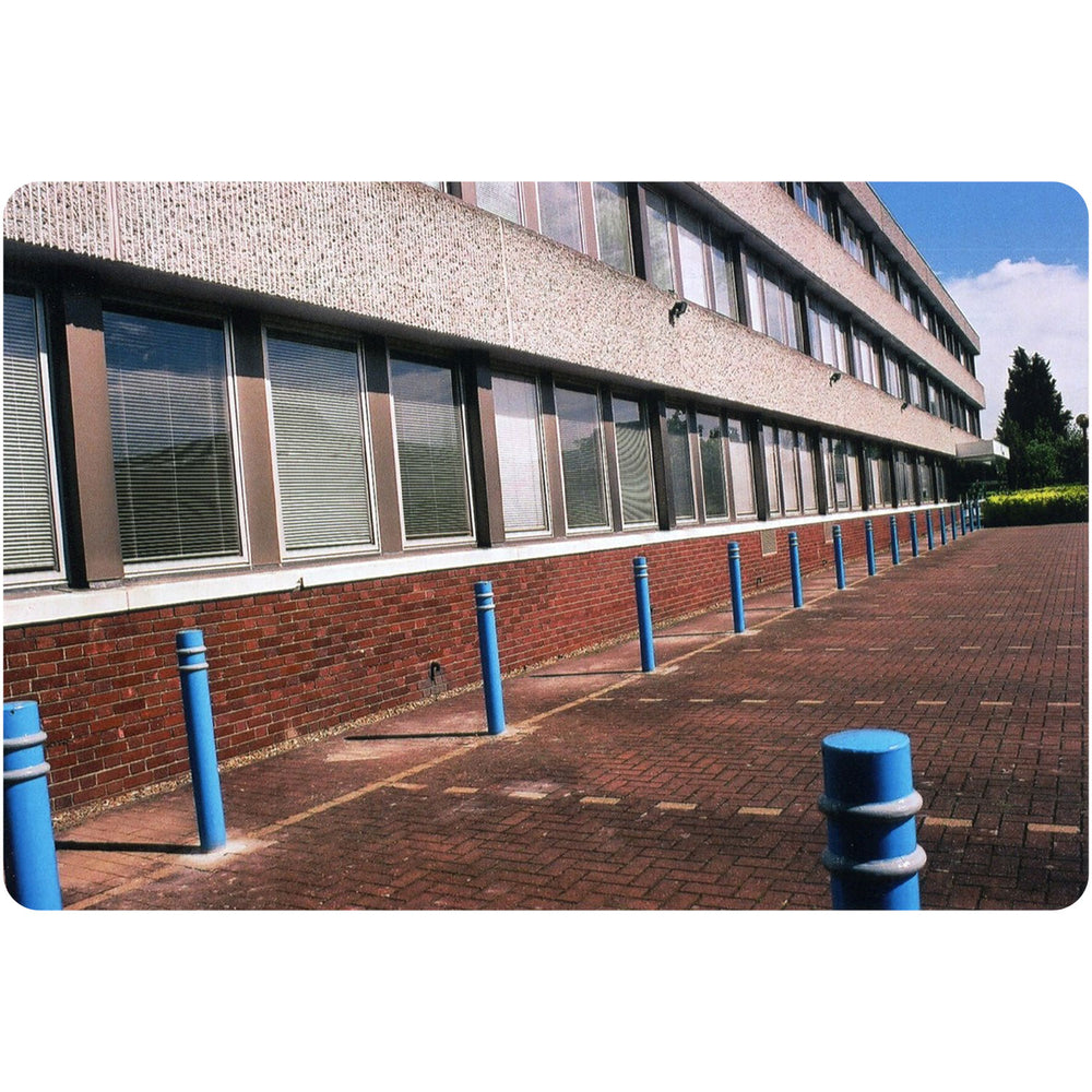 GFC-2R-galvanised-steel-ornamental-bollard-cast-iron-cap-powder-coated-black-anti-parking-impact-protection-access-control-security-detterent-posts-bolt-down-ragged-flanged-concrete-in-durable-weather-resistant-rigid-hooks-chains