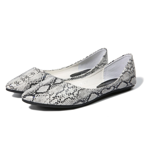 pointed snakeskin flat shoes