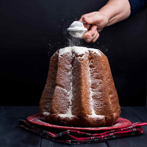 Pandoro dusted with icing sugar