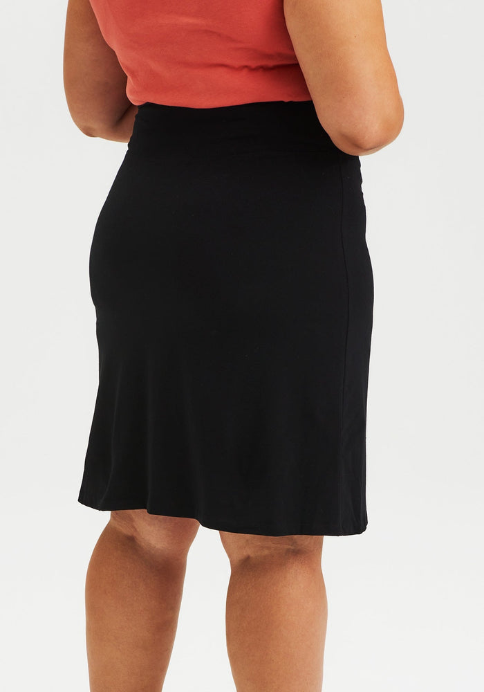 Immortelle black skirt