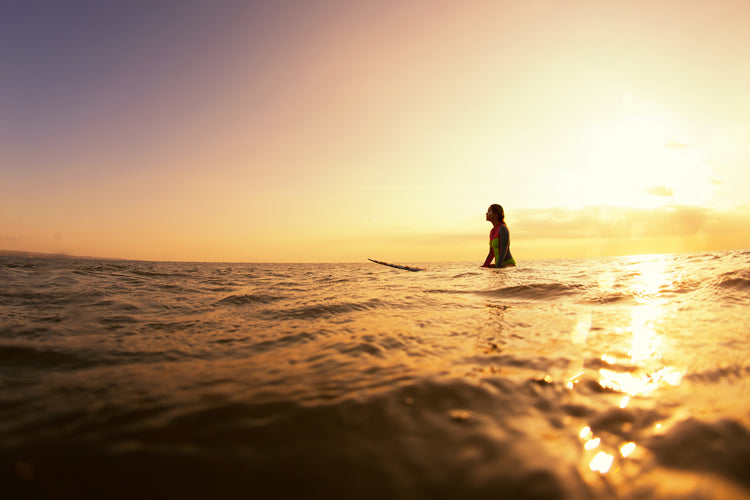 The Psychology Behind Surfing & Relaxation