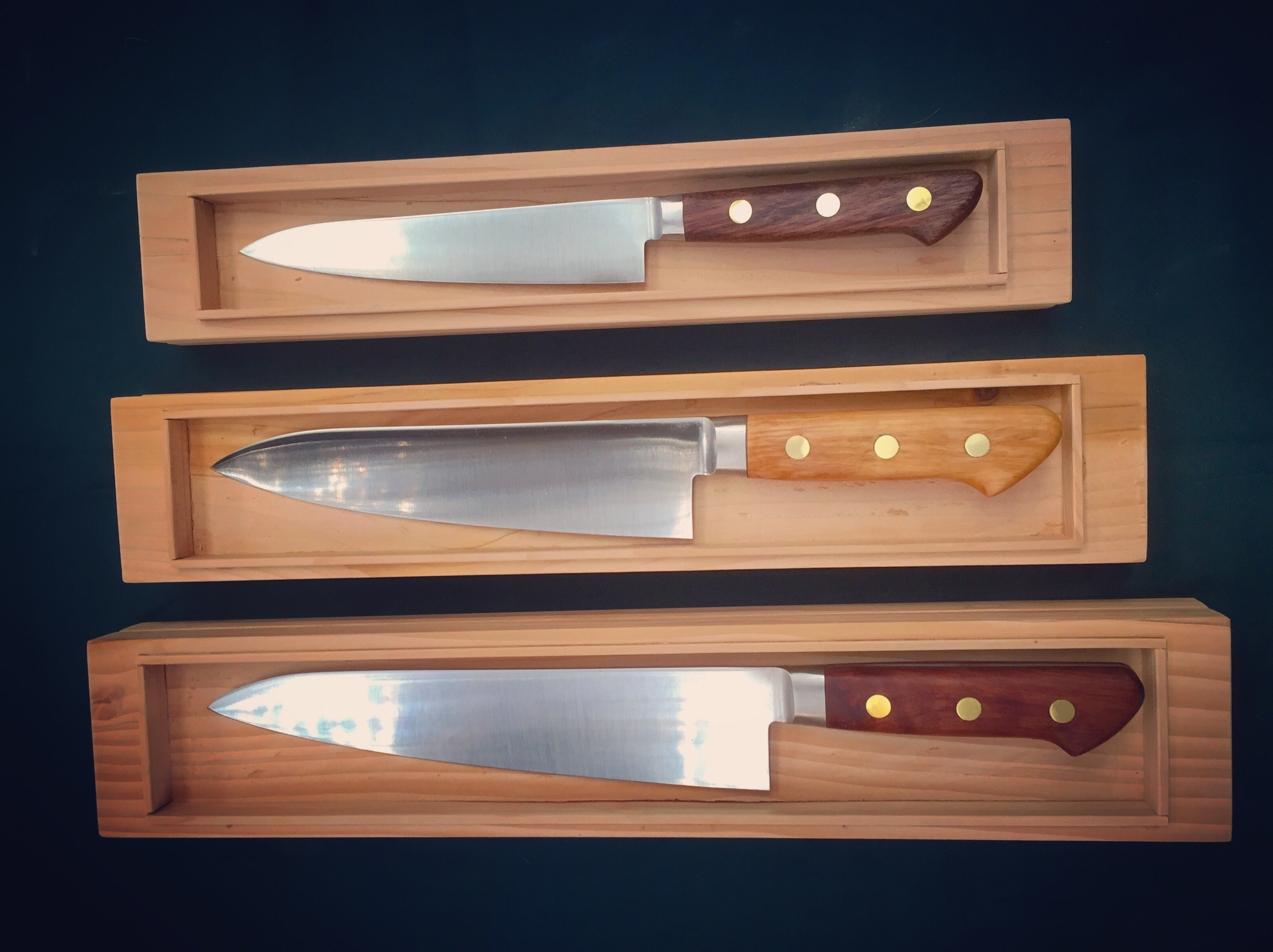 custom aus knife