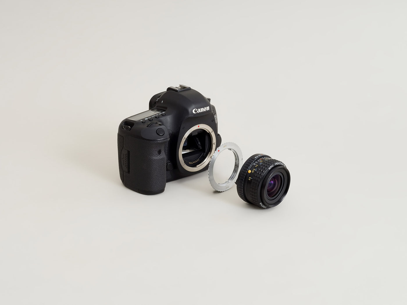 Pentax K Lens Mount to Canon EF-S Camera Mount