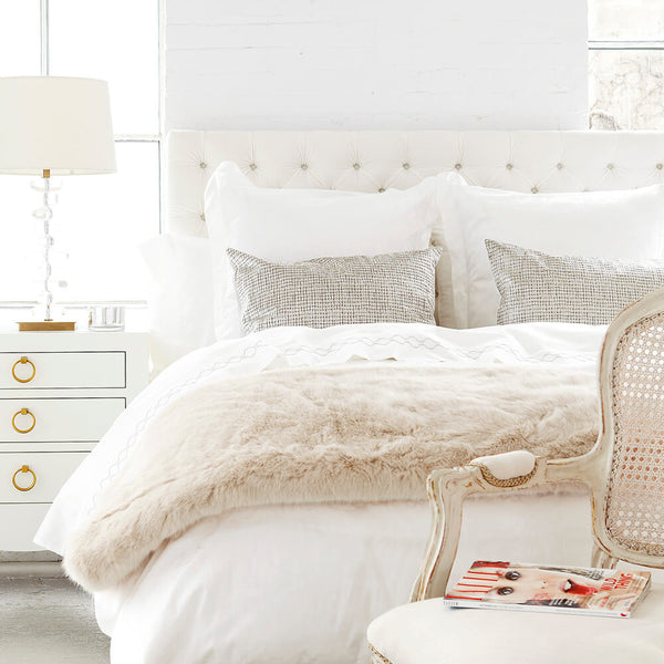 Au Lit Shop The Look: Classic Milk Bed