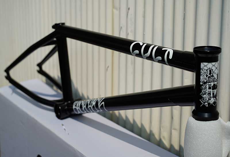 送料無料・名入れ彫刻 CULT CHASE DEHART FRAME BMX フレームTT 21