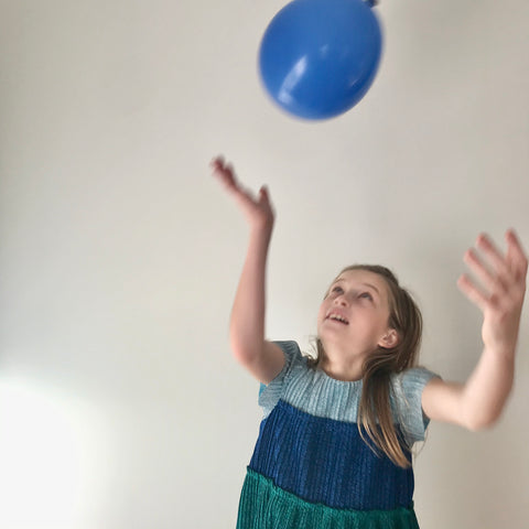 Balloon air bop games with balloon