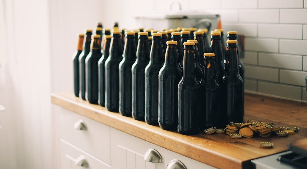 The Complete Guide to Kegging vs. Bottling