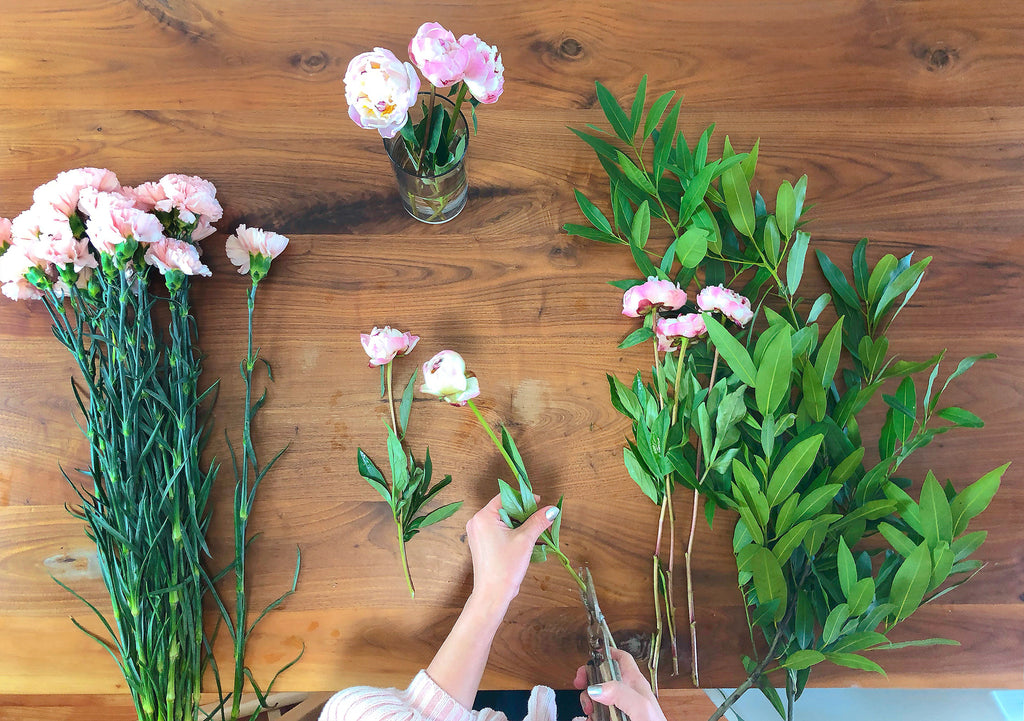 Pretty floral balloon cloud tutorial first, trimming flowers 