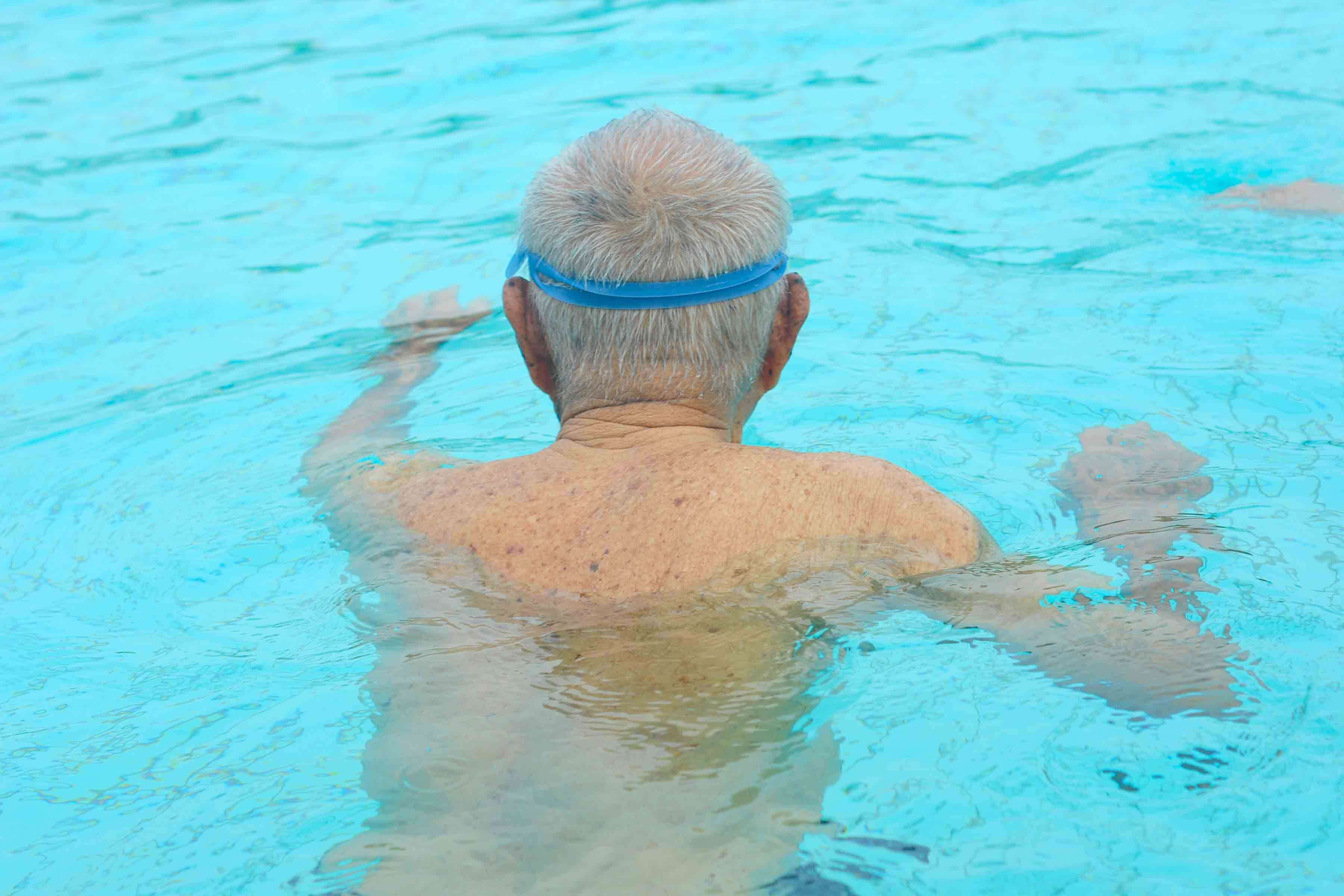 Benefits of Swimming for Senior by Prayojana Chennai 