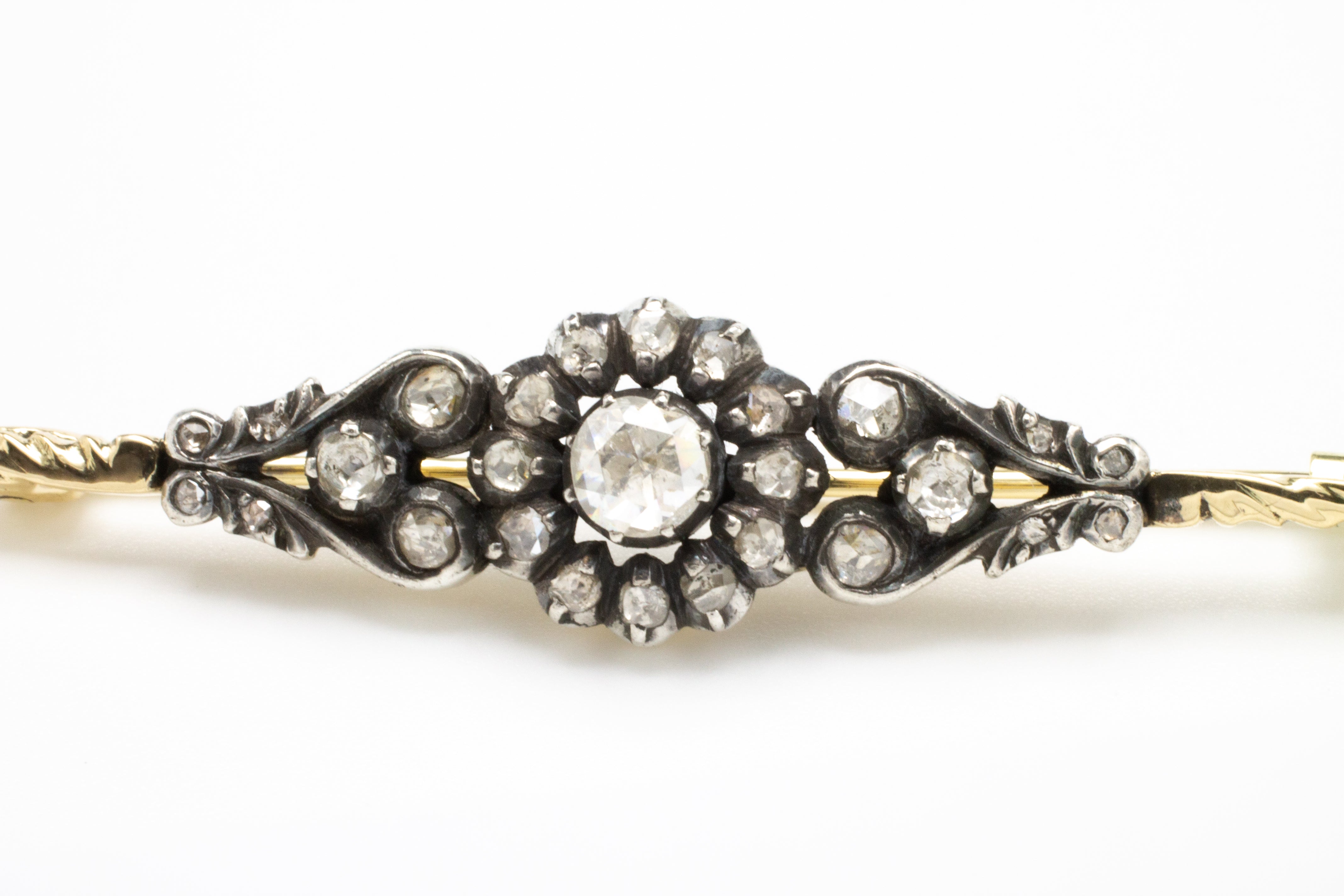 Algebraïsch Piket reactie Roos diamanten broche in zilver en goud – The Antique Ring Shop