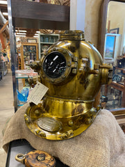 old fashioned diving helmet at Monterey antique mall seaside harmony