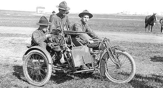 moto de guerre Indian