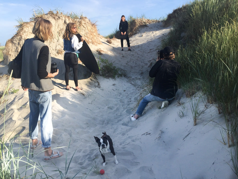 EARLY Lookbook Shoot 2017 Nicola Krämer, Franziska Brodhun, Marc Krause, Malaika Girke, Valerie Sietzy, Seaside, Beach, Nature, Boston Terrier