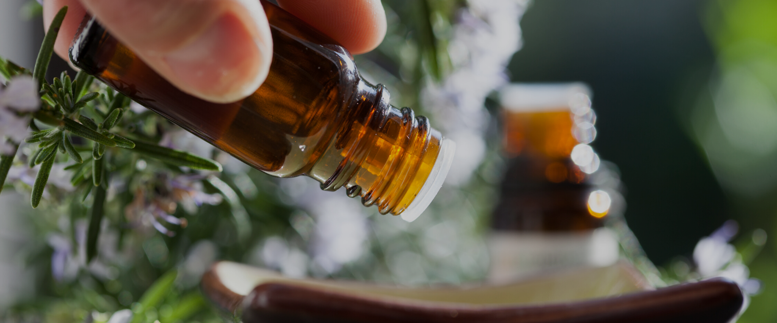 using essential oils in herbal skin care