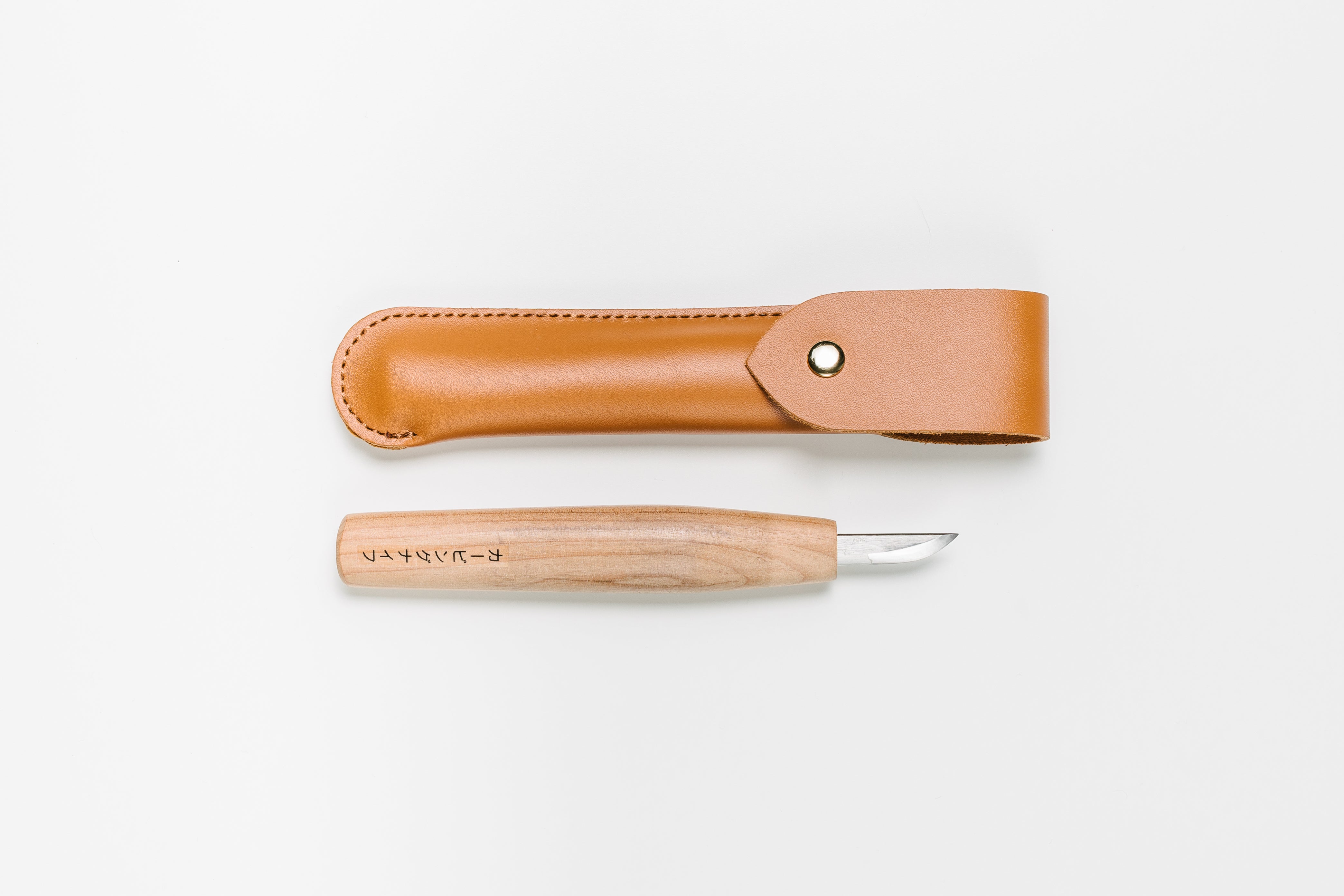 http://cdn.shopify.com/s/files/1/0119/7149/3947/products/MAD_Japanese_Carving_Knife_Leather_Case_1.jpg?v=1654632375