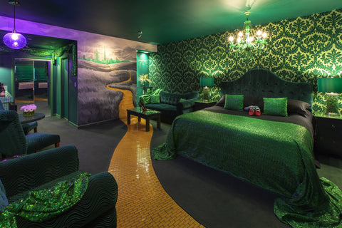 the emerald experience roxbury motel