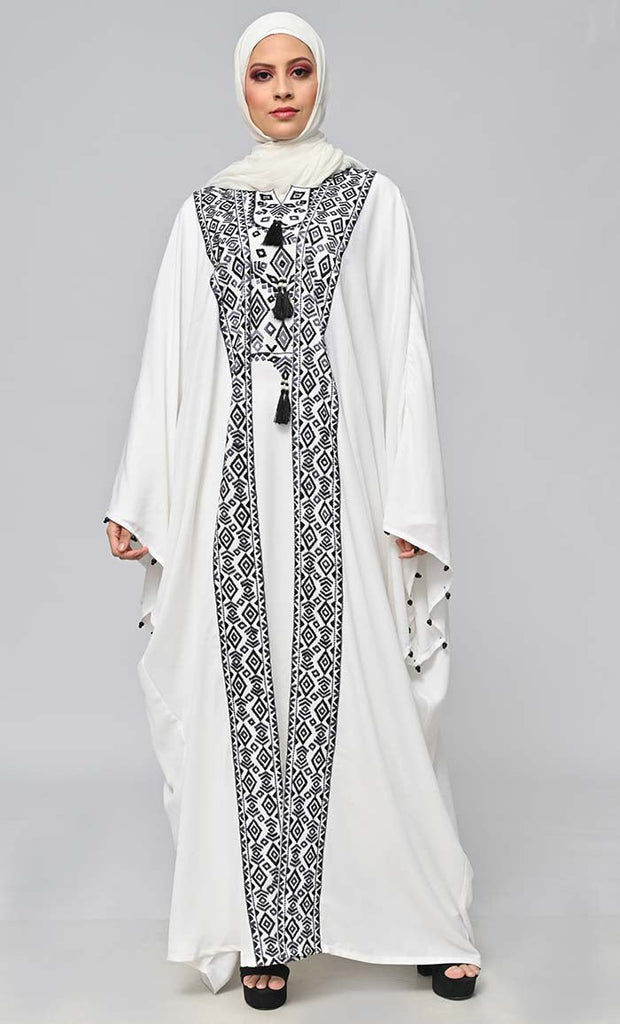 Buy Islamic Black Embellished Embroidery 3Pc Set - saltykissesboutique.com