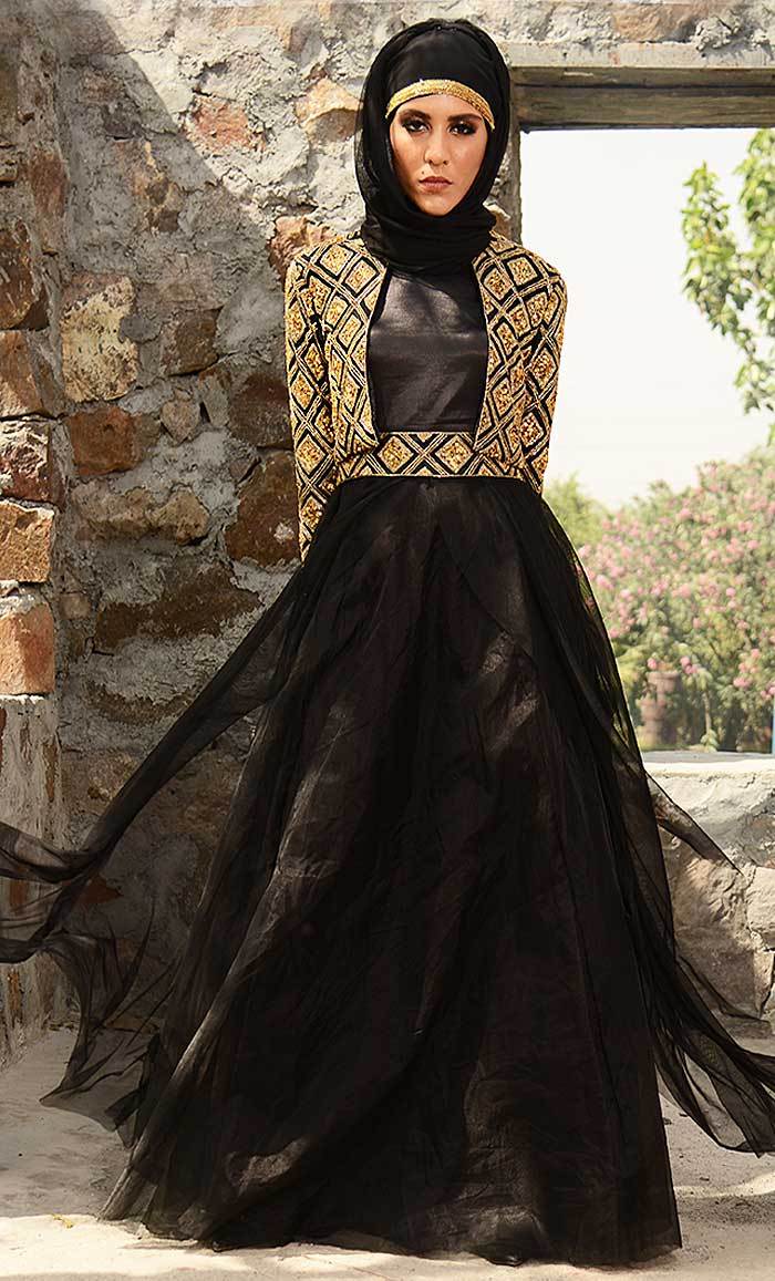 black and golden gown designs