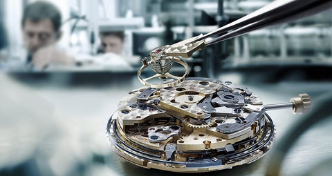 Repair your watch at Gioielleria Antonio Pezzuto's jewelry and precious metals