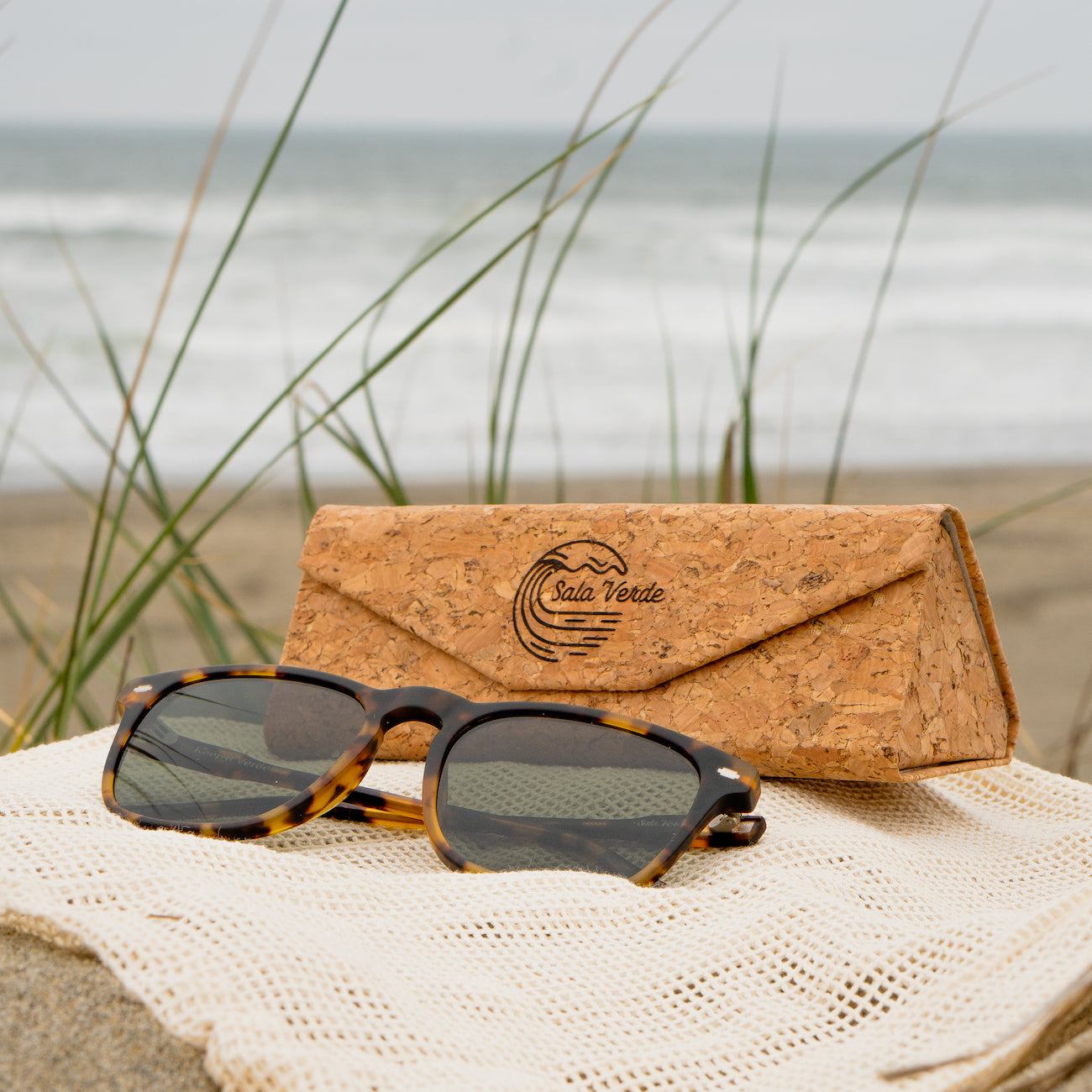 Sala Verde Ocean Friendly Sunglasses And Cork Case