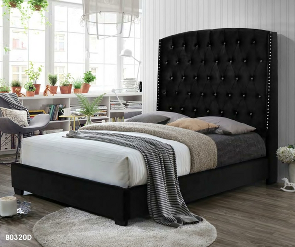 Luxurious Bedroom Black Bed Golden Woods Furniture