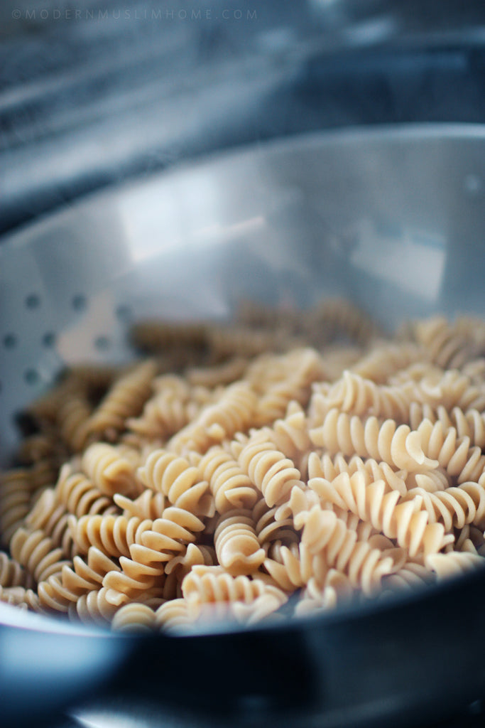 Crazy Good Cheesy Chicken Pasta | ModernMuslimHome.com 