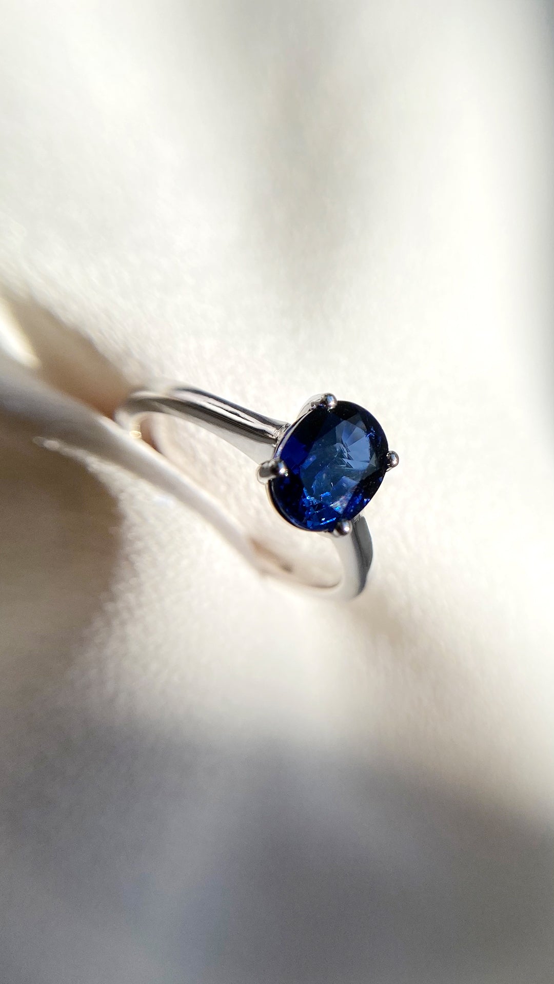 Collette Ring 1.00ct 18K White Gold Sapphire