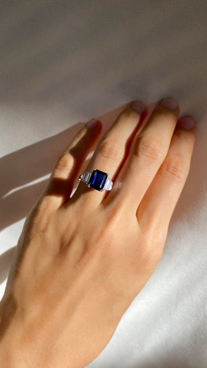 Isla Sapphire Emerald Ring