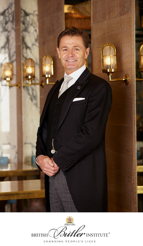 Gary Williams, Director del British Butler Institute a nivel mundial.