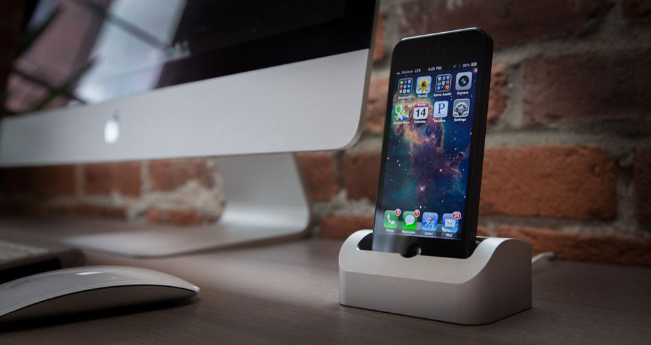 Elevation Dock for iphone on a desk