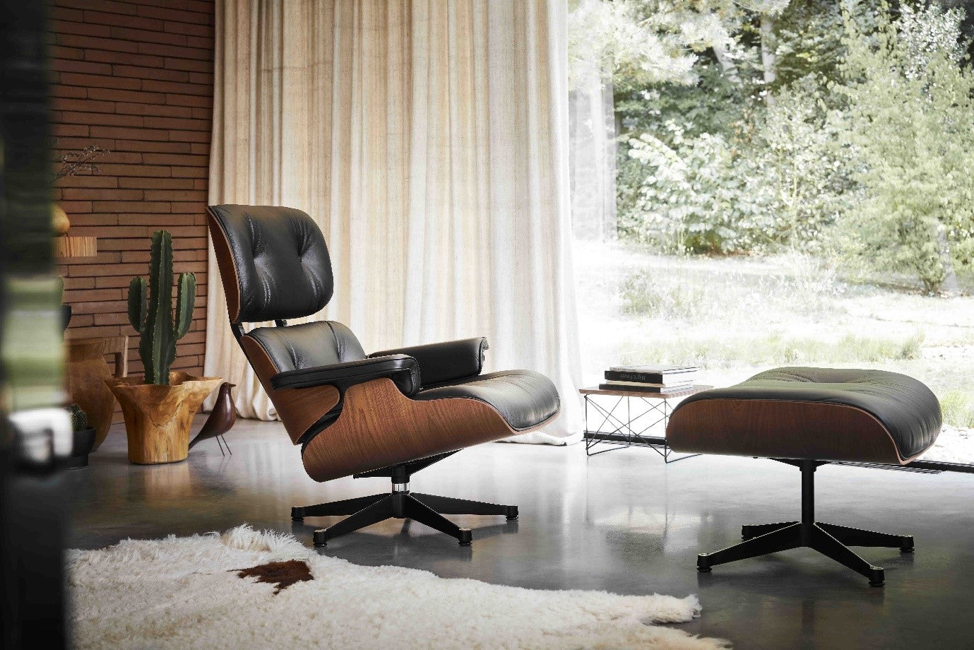 Lounge Chair by Charles & Ray Eames