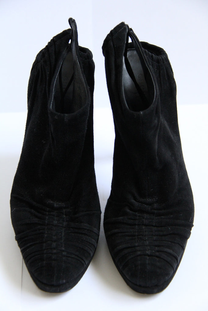 bootie heels black