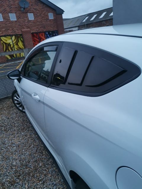 ford fiesta window cover