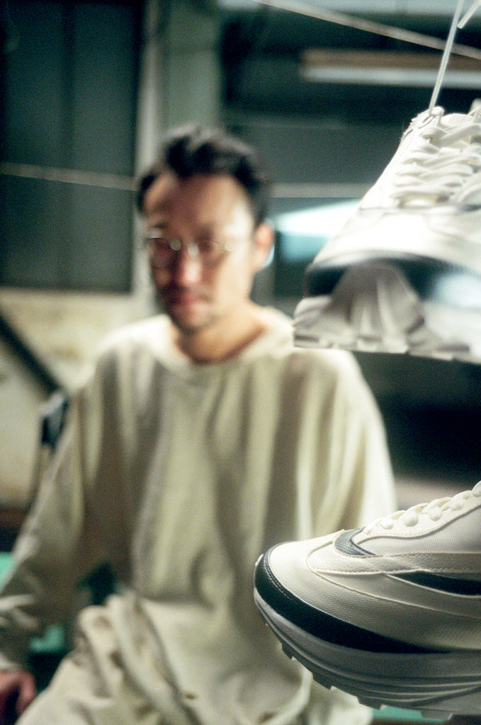 フットウェアブランドOAOが撮り下ろしたレディーガガの靴も手掛けるシューズデザイナーの"串野真也"