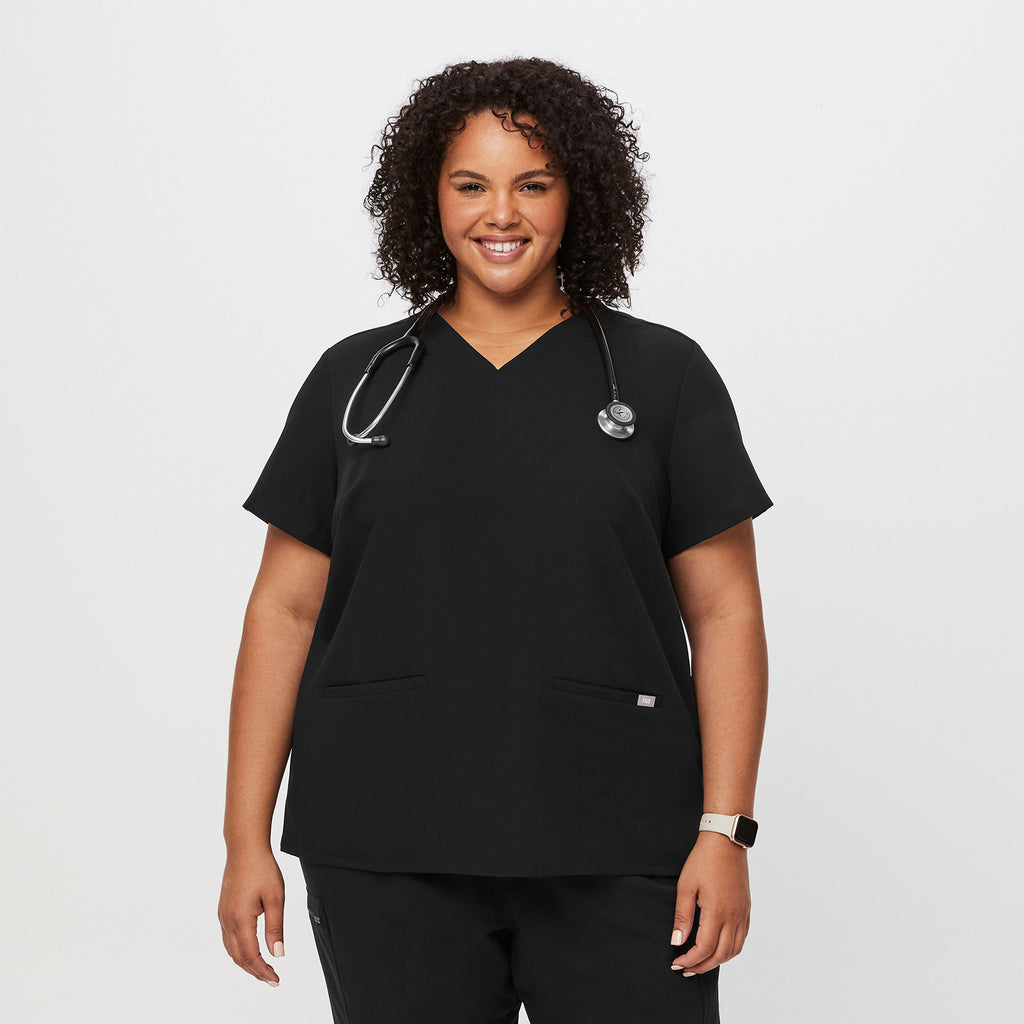 Womens Black Casma™ Three Pocket Scrub Top 3xl 6xl 3xl Black Figs Premium Scrubs 1370