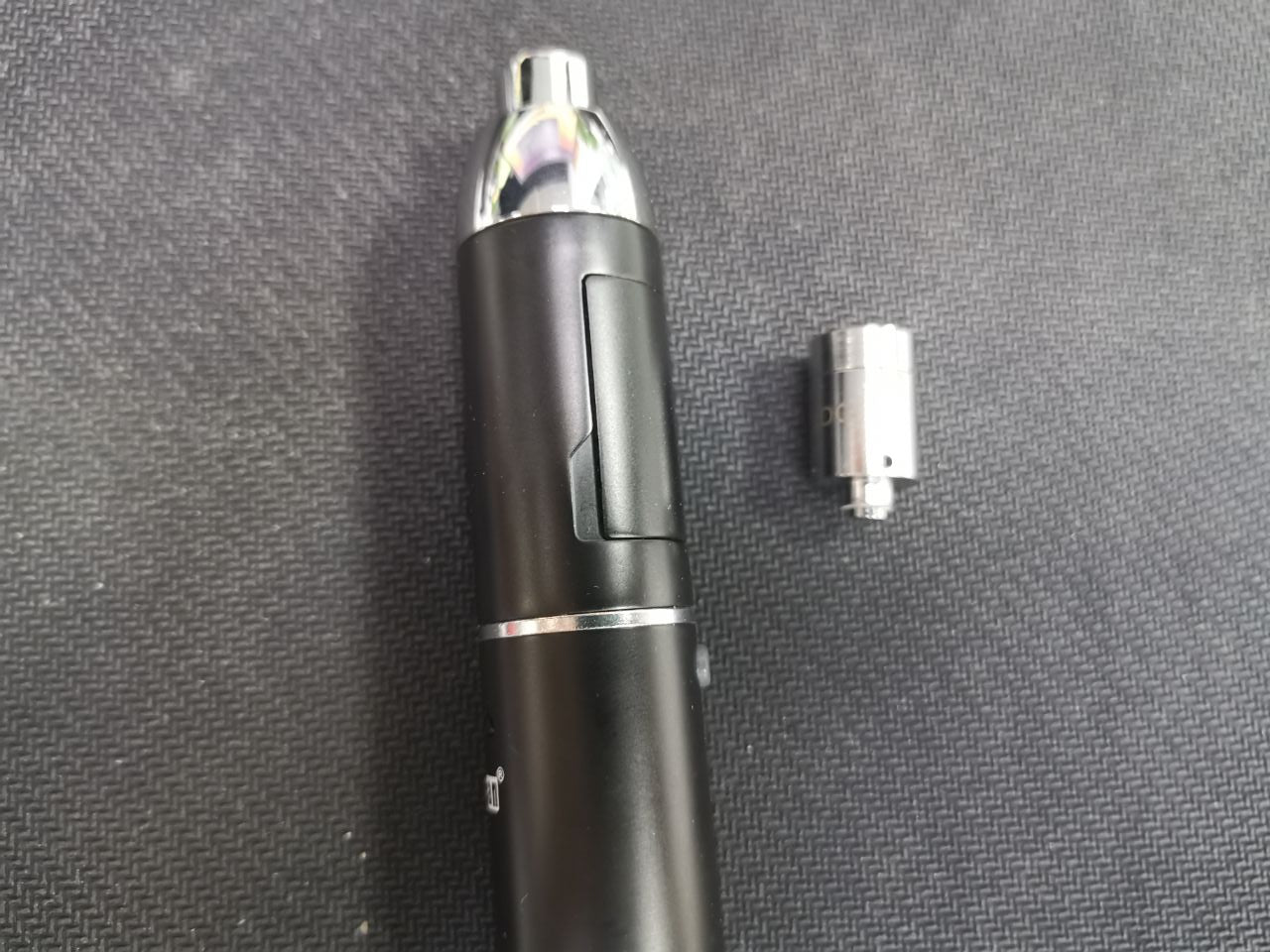 Yocan Loaded Vape Pen Single door styled Design