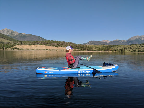 sup yoga boat pose