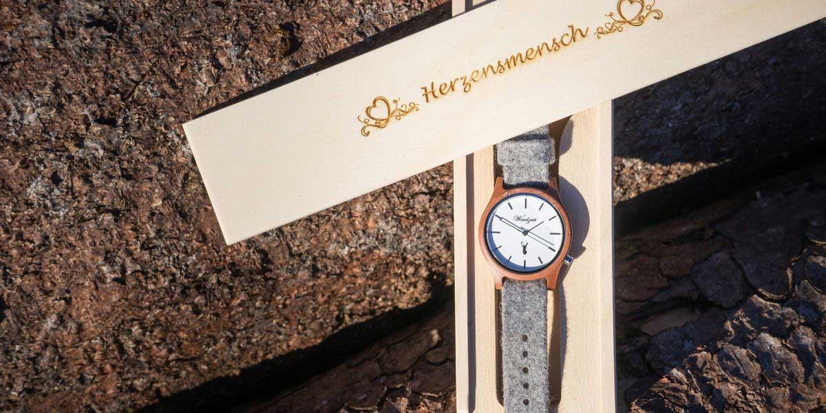 pánské dřevěné hodinky