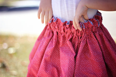 Lavinia skirt in red hearts