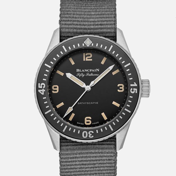 shop.hodinkee.com