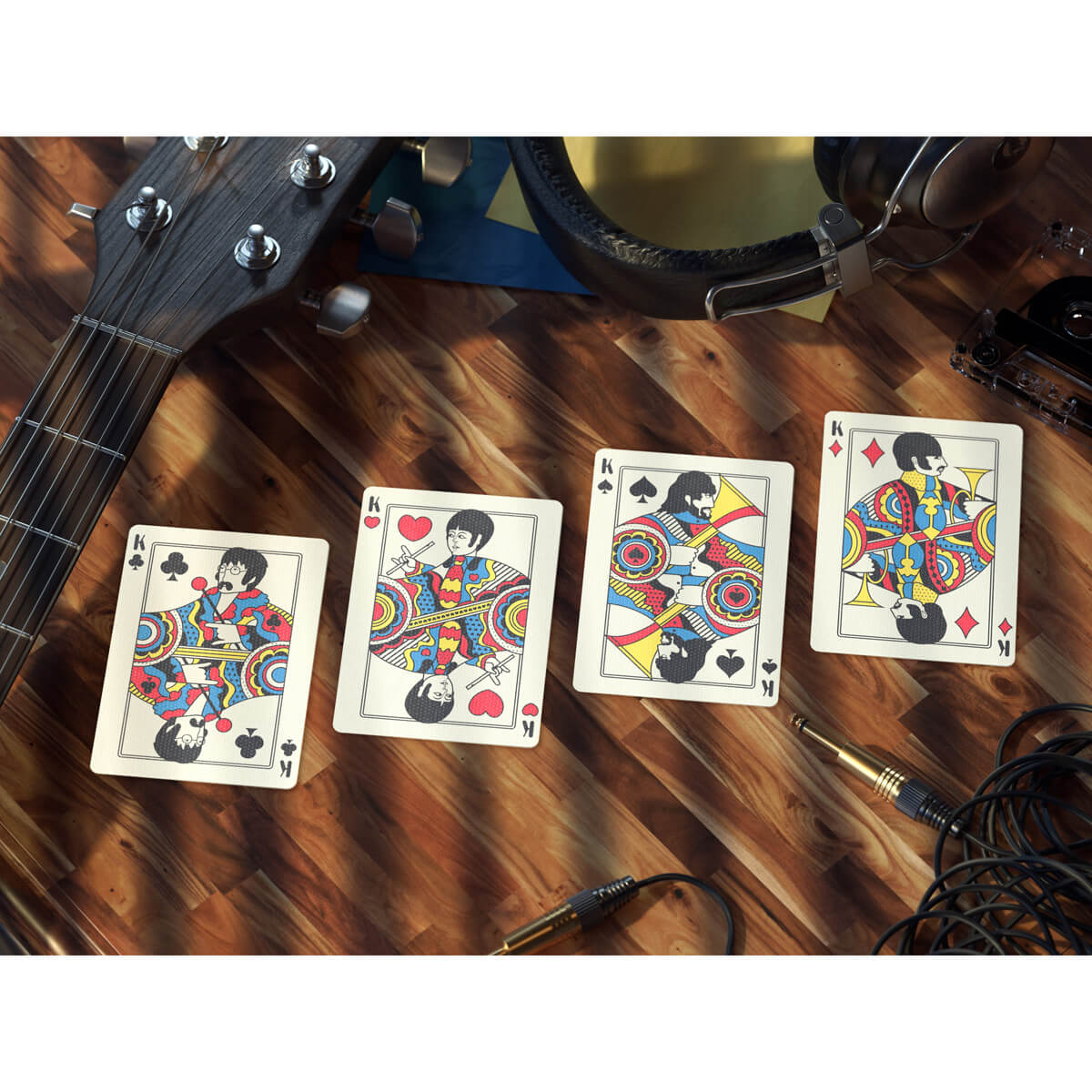 定番の中古商品 ビートルズ トランプ BEATLES playing cards 4個セット