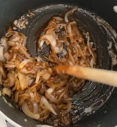 Caramelised Onions and Garlic Mushroom Creamy Pasta