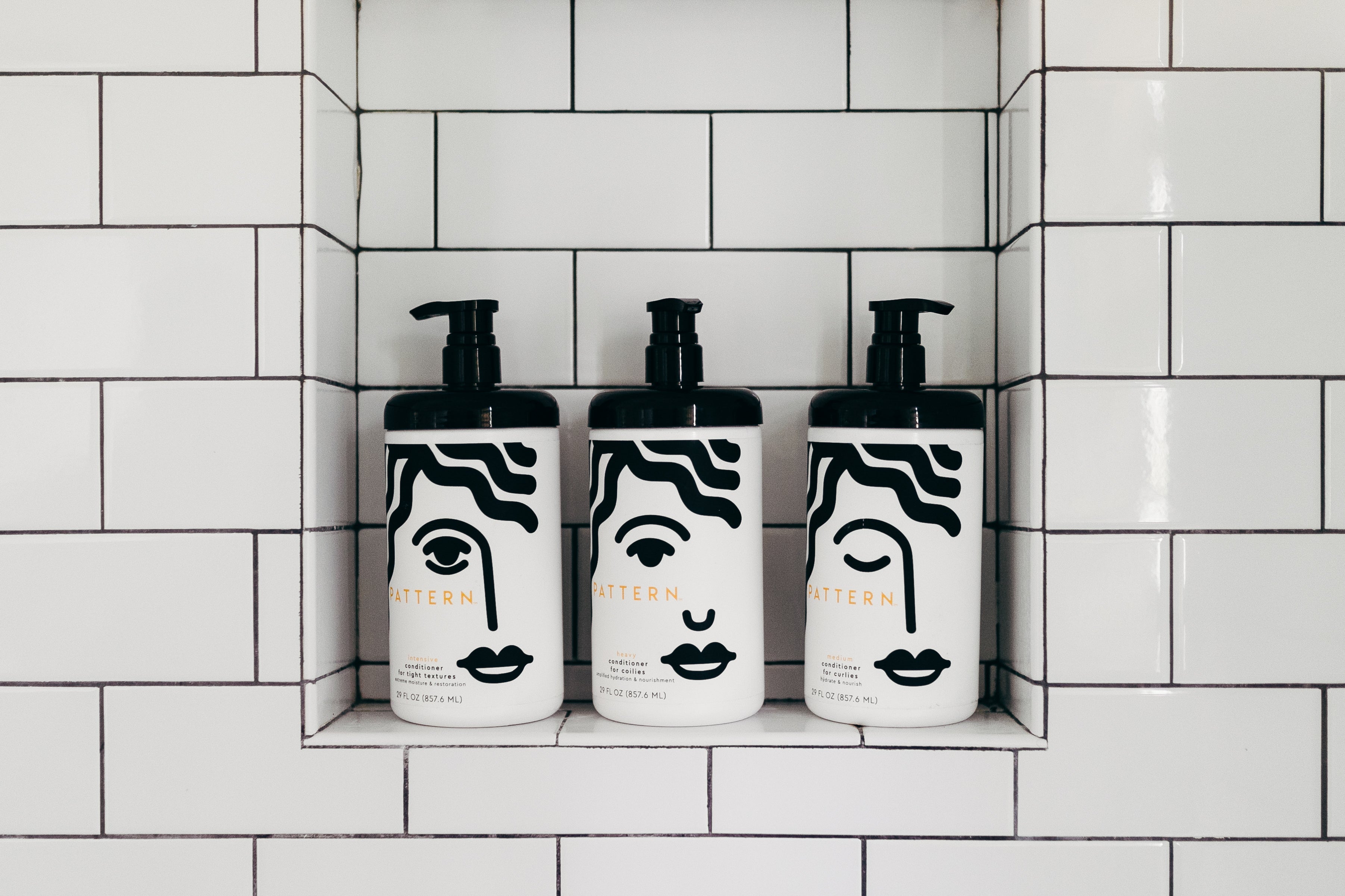 Pattern intensive conditioner display in shower