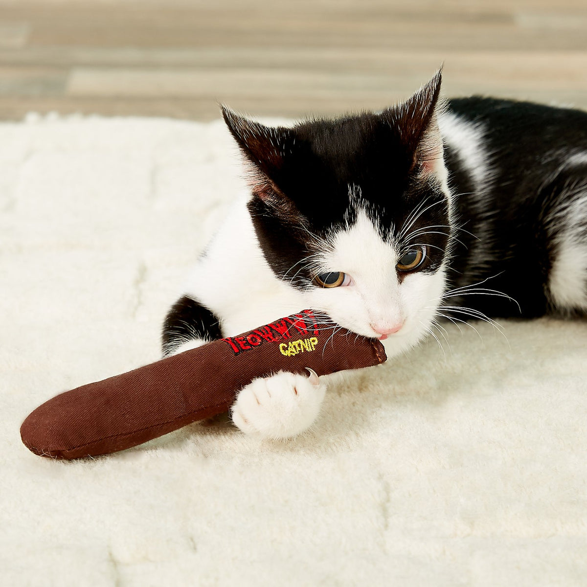 YEOWWW Organic Catnip Filled 7" CIGAR Cat Toy 