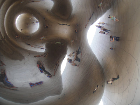 the bean in chicago cloud gate reflection