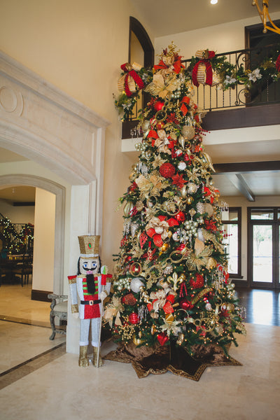Grand Entryway Christmas Tree