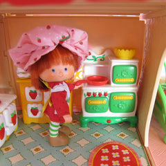 Berry Cozy Kitchen from Strawberry Shortcake Berry Happy Home Dollhouse