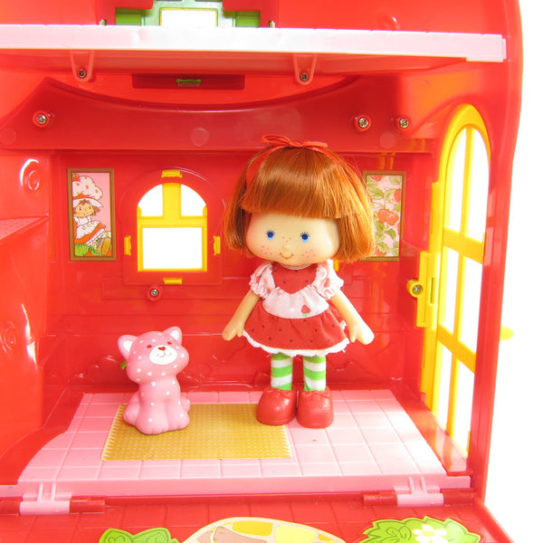 strawberry shortcake dollhouse