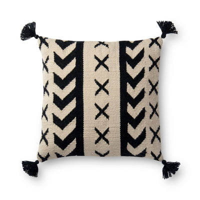 Black & Ivory Indoor/Outdoor Pillow by Loloi